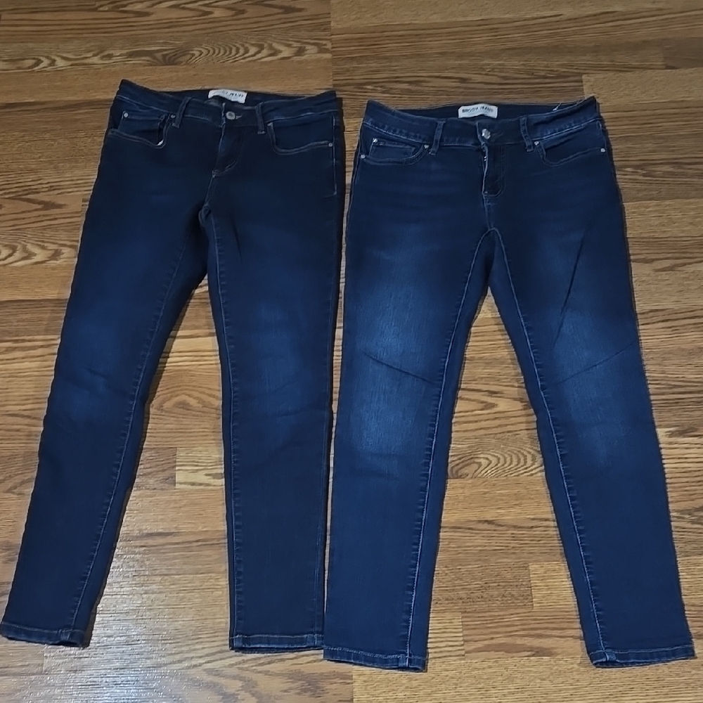 LOT of 2 Womens Brody Jeans  (sz 26x29)